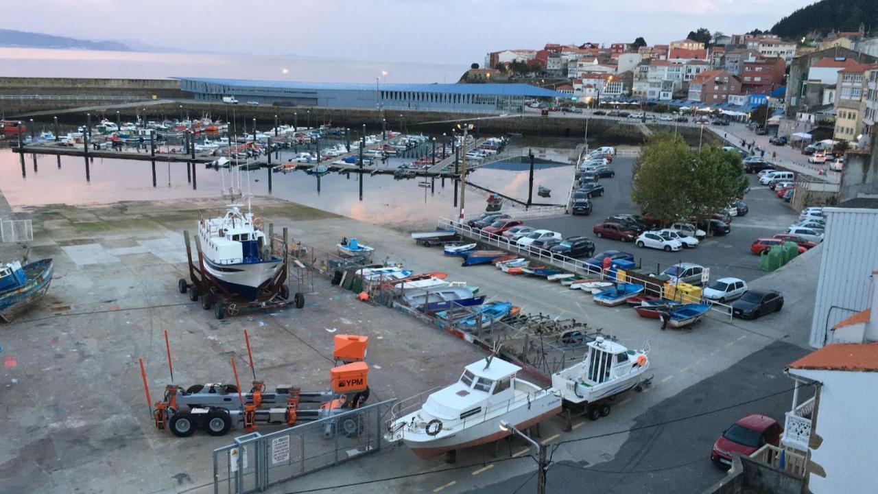 Apartamento Vista Al Puerto De Finisterre Bagian luar foto