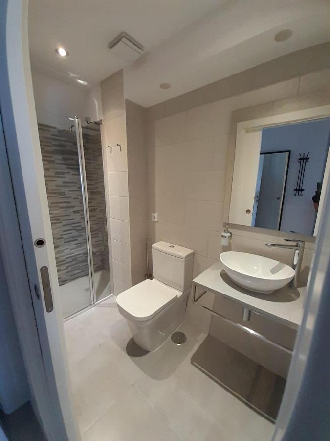 Apartamento Vista Al Puerto De Finisterre Bagian luar foto
